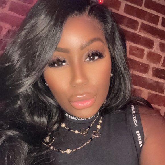 Meet your Posher, Latisha - Picture 1 of 1